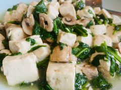 荠菜蘑菇豆腐-道道鲜·崇明私房菜(五角场店)