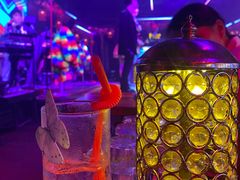 -喜鹊音乐酒馆(西街店)