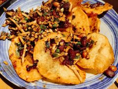 -包整·丝娃娃(一览甲秀楼风景店)