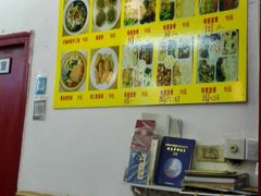 -满堂福素食馆(长阳路店)