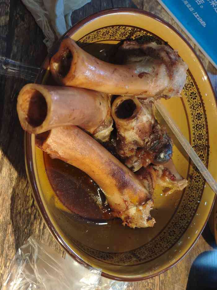 钱氏羊棒骨(长春总店)-"他家的羊棒骨有点鸡肋的感觉,主要是上面的.