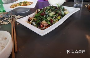 Fern and Preserved Pork Stir-fry