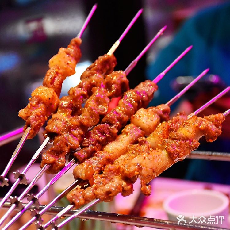 酒肉双全的网红烤串
