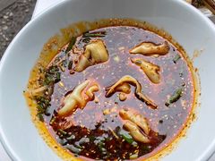 -李与白包子铺(桐梓林店)