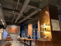 大堂-星巴克臻选(深圳万象天地旗舰店)