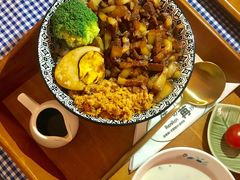 招牌卤肉饭-荏苒
