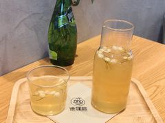 -ZING COFFEE 镜咖啡