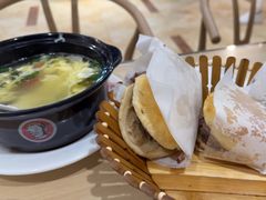 -闫家驴肉老店(华电一校店)
