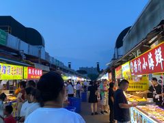 -大学城夜市大排档(凤栖路店)