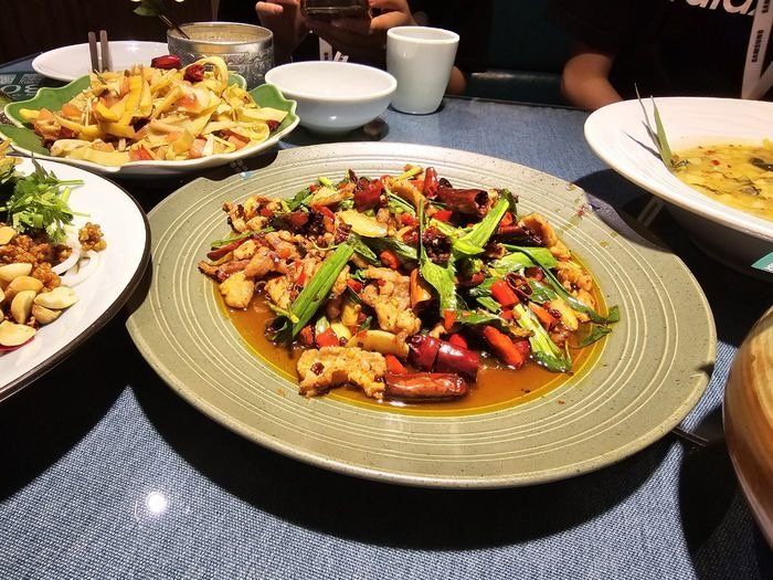 天天领红包 油呛牛肉:一道风味独特的传