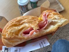 -星巴克臻选(盐城金鹰聚龙湖店)