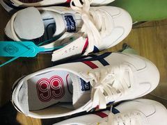 -Onitsuka Tiger(港汇恒隆广场店)