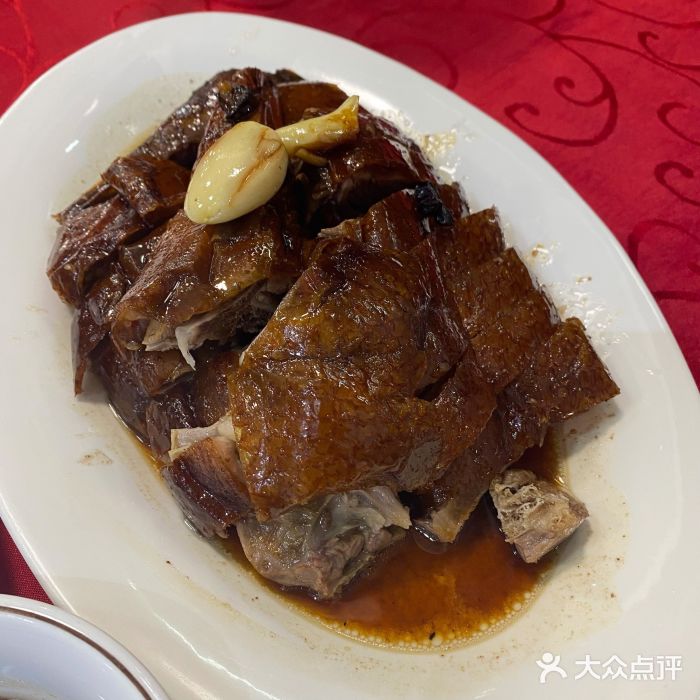 大岭山烧鹅基招牌荔枝柴烧鹅图片