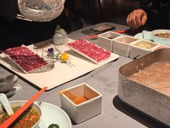 -左庭右院鲜牛肉火锅黑金店(陆家嘴中心店)