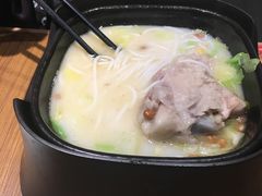 -阿香米线(凯德广场.1818店)