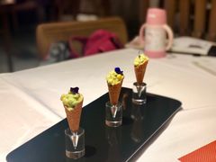 鳄梨脆卷-若蘭慈·无国界素食料理(欢乐海岸店)