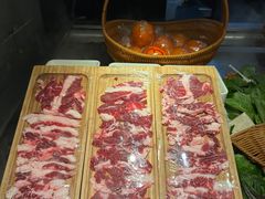-野山舂·贵州现舂酸汤牛肉(民生路店)