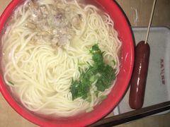 -亮亮面馆(经六路店)