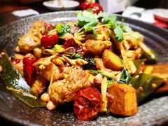 麻辣香锅-辣尚瘾·烤鱼·新川菜(交大直营店)