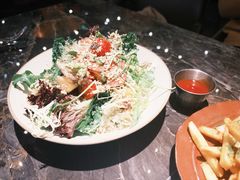 -LESCEDARS Brasserie Bistro香柏树