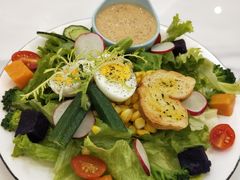 -丽莎沙拉轻食餐厅(国贸店)