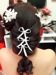 -贺贺新娘造型婚纱店