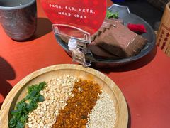 -谭鸭血老火锅(龙湖宝山天街店)