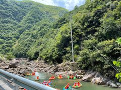 -安吉龙王山峡谷漂流