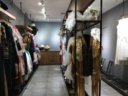 -onlygirl摄影美学馆高端定制(江滩店)
