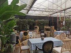 -桉树林A coffee 森林餐厅(三圣乡店)