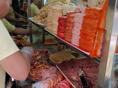 -Bánh Mì Huynh Hoa
