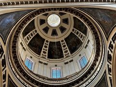 -皮拉尔圣母圣殿主教座堂