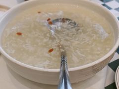-沪华海鲜大酒楼(南汇店)