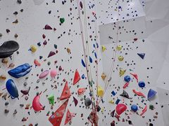 -山之巅攀岩馆(太古城店)