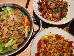 -吃饭皇帝大土家民族菜(正大广场店)