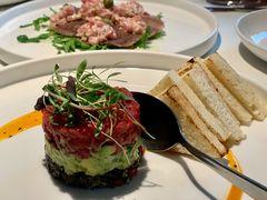 牛肉塔塔配牛油果黑橄榄酱-Solo(衡山路店)