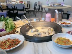 -陈大锅·岳阳鱼馆·地道岳阳菜(美食街店)