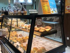 面包甜点陈列柜-长乐饼屋(荔湾店)