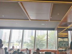 -大中华希尔顿酒店-念自助餐·嗨啤·小龙虾