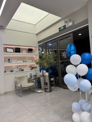-PE SALON