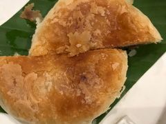 玫瑰鲜花饼-云海肴·汽锅鸡·云南菜(美罗城店)