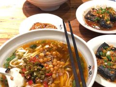 -湘人龙记老长沙米粉(鸟巢店)