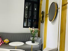 -Fridi Patisserie Cafe