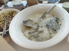 -严记小天府酸菜鱼(西四路店)