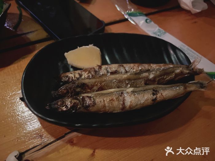 鸟亭·烧鸟居酒屋(天津总店)烤秋刀鱼图片