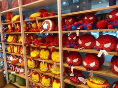 -名创优品(北京新中关购物中心地铁层店)
