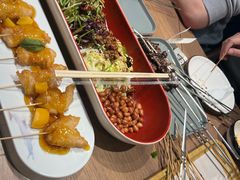 -街角等你.大连海鲜烧烤.经典铁板海鲜串(西安路店)