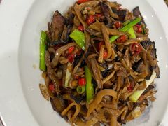 -湖南人家湘菜馆(镇江路店)
