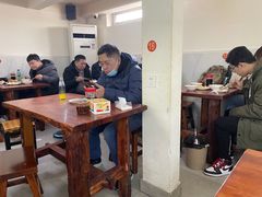 大堂-宝瑞门钉肉饼店