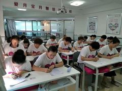 -爱月宝月嫂·育儿嫂(哈尔滨总店)